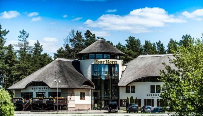 Port Hotel Adazi Exterior photo